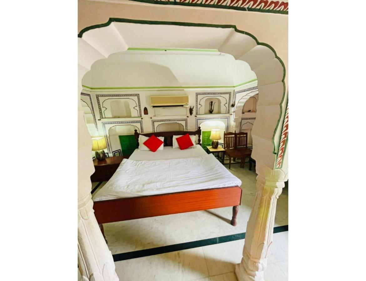 Singhasan Haveli, Mandawa 아파트 외부 사진