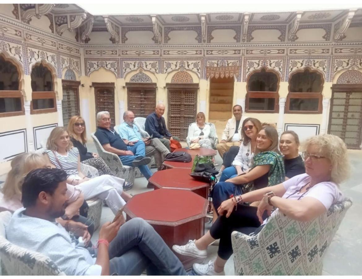 Singhasan Haveli, Mandawa 아파트 외부 사진